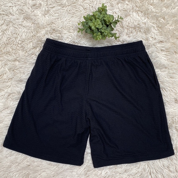 🎉HP🎉 Under Armour Pull On Athletic Mesh Shorts 💗 Black - Picture 4 of 11